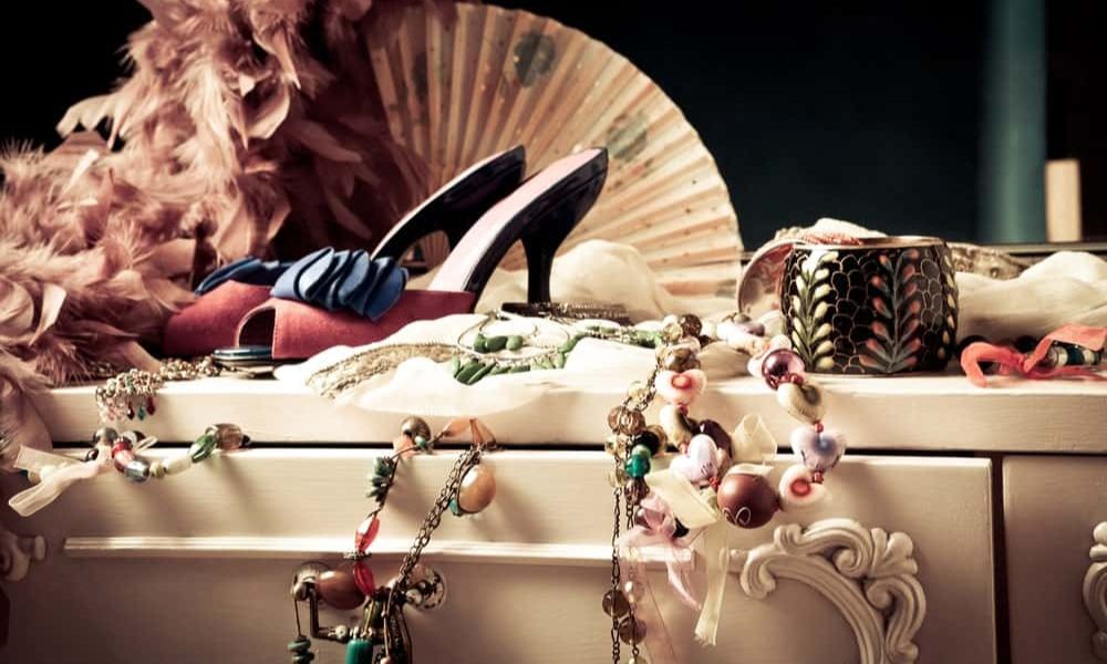 How to Pair Fashion Accessories With Any Outfit Like a Pro