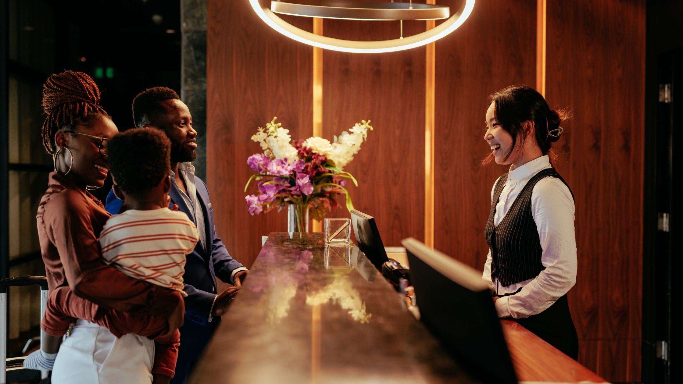 “Front Desk, Fully Managed – Staff Your Office with Ease”
