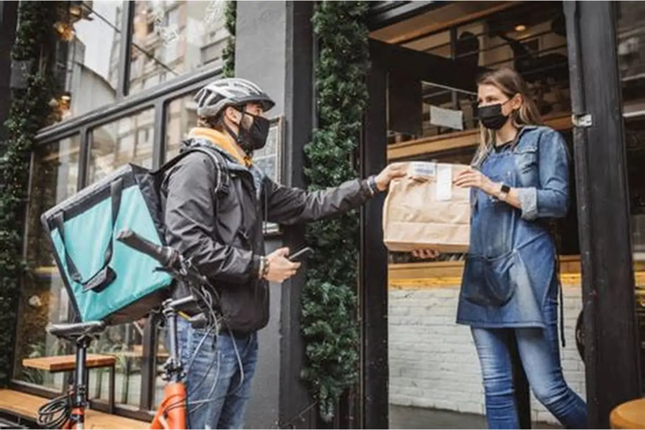 “Hire Delivery & Collection Experts in Minutes – Fast, Safe & Reliable”