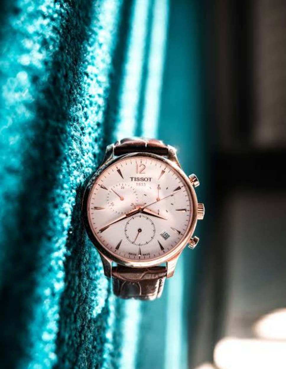 Watches: Timeless Accessories for Every Generation ✨