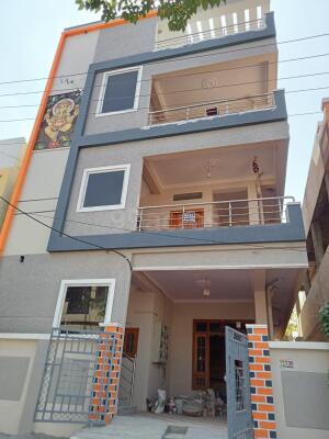 Lease & Live: Where Comfort Meets Convenience